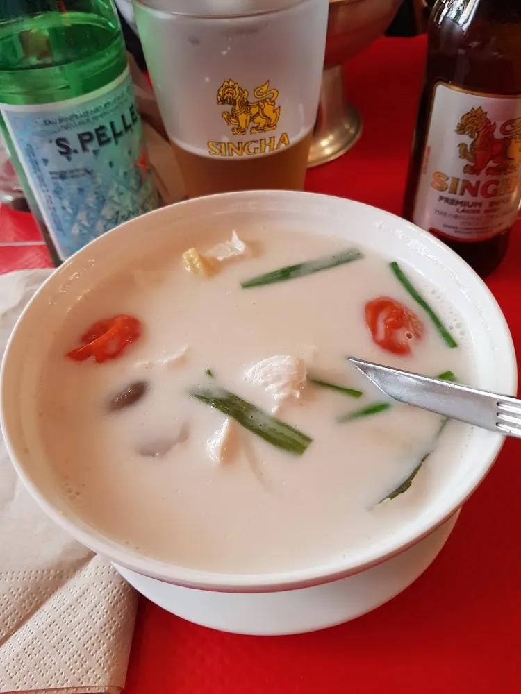 Soupe Au Poulet Au Lait de Coco